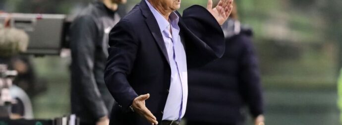 Νικολογιάννης: "Το διάβασε σωστά ο Τερίμ – Φεστιβάλ γιόμας η ΑΕΚ"