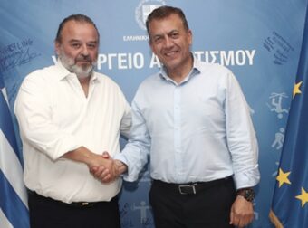 Συνάντηση Ηλιόπουλου με Βρούτση μετά την αγορά της ΑΕΚ – Τι συζήτησαν