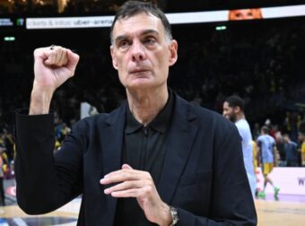 Τα “ουρλιαχτά” Μιλουτίνοφ, η γροθιά του Μπαρτζώκα & η φιέστα στο ΣΕΦ (Vid)