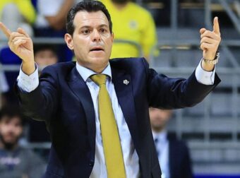 Πύραυλος έπεσε στην πολυκατοικία που μένει ο Ιτούδης – Τώρα είναι Ελλάδα!