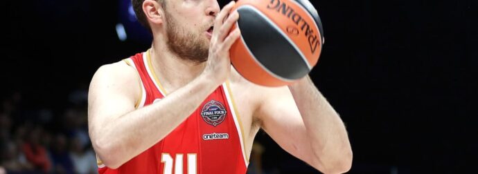 Παίκτης της Euroleague αποθέωσε τον Βεζένκοφ (ΒΙΝΤΕΟ)