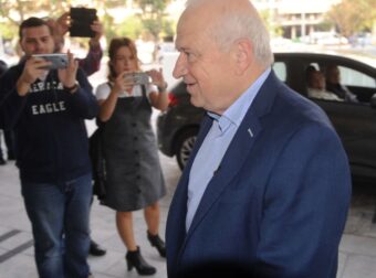 Νέα επίθεση σε Κατσαρή: “Θα καταφέρεις να σε θυμούνται για ανήθικη απόφαση”