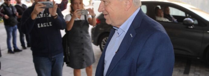 Νέα επίθεση σε Κατσαρή: “Θα καταφέρεις να σε θυμούνται για ανήθικη απόφαση”