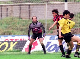 Ο χαρακτηριστικότερος καραφλοχαιτάς των ελληνικών γηπέδων (ΒΙΝΤΕΟ)