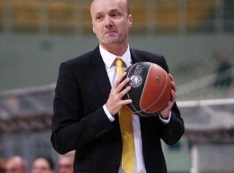 Αντίστροφη μέτρηση για ΠΑΟΚ, Ζντοβτς – Τότε παρουσιάζεται