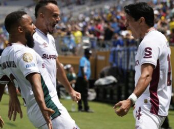 Σάμπα! Στα ημιτελικά και ονειρεύεται κούπα η Φλουμινένσε (BINTEO)