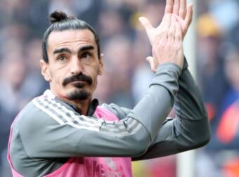 Ωραίος ο Λάζαρος! – Η πόζα με τα κασκόλ των Βig 5