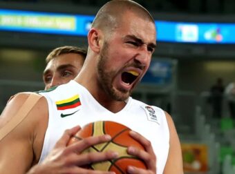 “Βαλαντσιούνας έλα, μας έχει πιάσει τρέλα” – “Επίθεση” αγάπης Παναθηναϊκών!