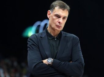 Ακούστηκε για Ολυμπιακό και έκλεισε στην Αρμάνι – Τέλος ακόμα ένας σέντερ