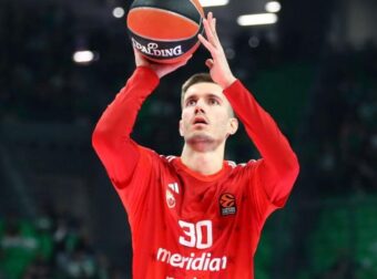 Μεγάλη αποκάλυψη από τον πρόεδρο του Ερυθρού Αστέρα για Πετρούσεφ!