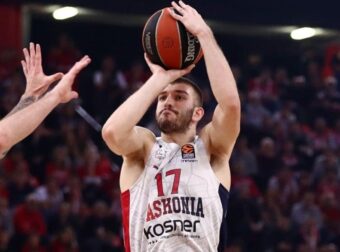 Νέα επαφή Ολυμπιακού για Ρογκαβόπουλο!