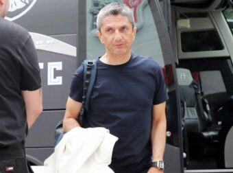 Στο αεροπλάνο ΠΑΟΚ οι αναταράξεις ήταν πολλές αλλά ο πιλότος είναι ήρεμος