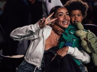 Η κυρία Λεσόρ πουλάει τα ρούχα του στο Instagram, εκείνος δεν το ξέρει!