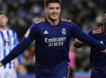 Στα γραφεία της ΑΕΚ ο Γιόβιτς – Αυτό είναι το τεράστιο συμβόλαιό του!