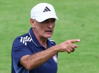 Τους… έσταξε ο Μεντιλίμπαρ – Η ΦΩΤΟ που δείχνει τι έγινε στην προετοιμασία