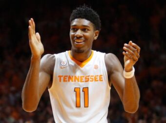 Κίνηση Ολυμπιακού για Τζόουνς – Φήμες και για Αλεξάντερ λόγω… Βεζένκοφ!