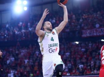 Η ΑΕΚ διαψεύδει για Λεκαβίτσιους!