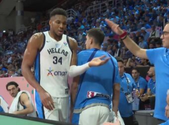 Οι 31 πόντοι του Γιάννη, το… ξύλο που τρώει και το τελετουργικό (ΒΙΝΤΕΟ)