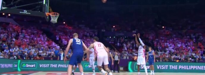 Νέα παράσταση Λόιντ – Έστειλε την Πολωνία στους 16! (Highlights)