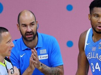 Έξαλλος Σπανούλης – “Ο Ντόντσιτς 20,22 βολές, ο Γιάννης ικετεύει για φάουλ”