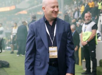 Υπόκλιση Νίκολιτς σε Μάνταλο: “Θρύλος της ΑΕΚ” – Παράπονα από το ματς (vd)