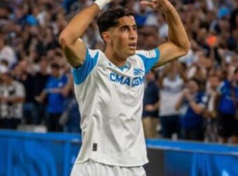 Επίθεση και… χαστούκι στον Αγκέρντ στο αεροδρόμιο!