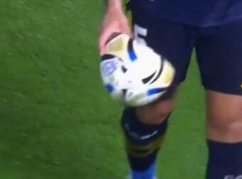 Συμβαίνουν και αυτά: Έσκασε η μπάλα στο Μπόκα – Νιούελς (ΒΙΝΤΕΟ)