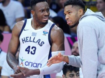 Θανάσης Αντετοκούνμπο: “Δεν ξέρω για Γιάννη και Μπαρτσελόνα, θα τον ρωτήσω”