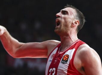 Με άμυνα και πάθος – Καθάρισε ξανά δια πυρός και σιδήρου ο Ολυμπιακός! (VD)