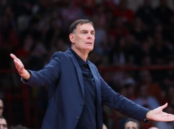 Μπαρτζώκας: «Στην τελευταία περίοδο παίξαμε άμυνα, πριν δεν…»