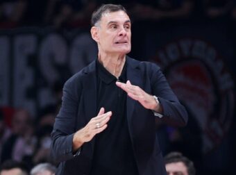 Ο Μπαρτζώκας εξήγησε γιατί έβαλε Φουρνιέ στο 2ο μέρος – Ατάκα για Έβανς