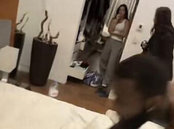 Ποδοσφαιριστής πιάστηκε στα… πράσα με ερωμένη από την σύντροφό του! (Vid)