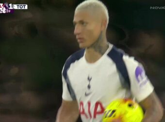 Ο Ριτσάρλισον κρέμασε τον Ράγια από το ύψος της σέντρας (ΒΙΝΤΕΟ)