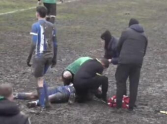 Bοηθός διαιτητή έσωσε τη ζωή ποδοσφαιριστή (BINTEO)