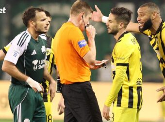 Έπιασε τα γεννητικά όργανα αντιπάλου και δεν πήρε κόκκινη ο Πινέδα (ΦΩΤΟ)