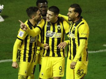 Πανηγύρισε έξαλλα γκολ της ΑΕΚ στη Λεωφόρο – Ειρωνείες για οπαδούς του ΠΑΟ!