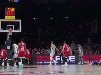 Συμβαίνουν και αυτά – Το απίστευτο blooper του Τέιλορ με τον Ολυμπιακό (Vd)