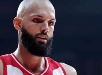 Σύνθημα αντεπίθεσης Φουρνιέ: “Το πιο βαθύ σκοτάδι είναι πριν την αυγή”