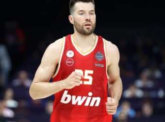 Έπιασε φωτιά στο εστιατόριο του Άλεκ Πίτερς στο Μικρολίμανο! (ΒΙΝΤΕΟ)