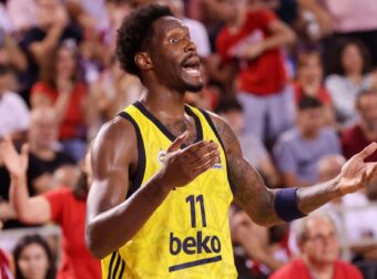 Χέιζ-Ντέιβις και Γιαμπουσέλε για Ελλάδα – Μεταγραφή ρεκόρ με συμβόλαιο Ναν