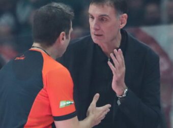 Το τρικ Μπαρτζώκα, το κράξιμο Αταμάν στους παίκτες του και το… κυνηγητό!