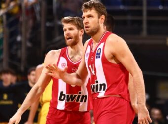 Δυσκολεύτηκε αλλά “καθάρισε” τον Άρη με Βεζένκοφ και Χολ ο Ολυμπιακός (Vid)