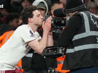 Έμαθε να κερδίζει υποφέροντας! “Φιλάκια” από τον Ντέκλαν Ράις (ΒΙΝΤΕΟ)