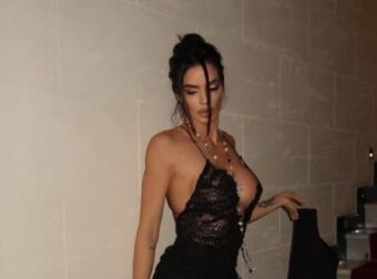 Σύζυγος παίκτη με μικροσκοπικό μπικίνι έβαλε φωτιά εν μέσω χειμώνα (ΦΩΤΟ)