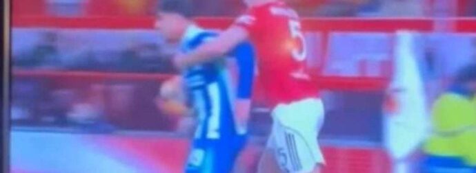 Ένταση Μαγκουάιρ-Κωστούλα στο Γιουνάιτεντ-Μπράιτον (ΒΙΝΤΕΟ)