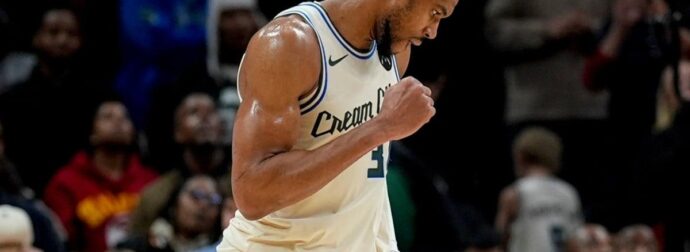 “Διπλός” Γιάνναρος στη νίκη των Μπακς μέσα στην Ατλάντα! (ΒΙΝΤΕΟ)