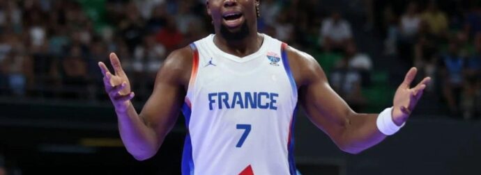 Deadline για Χέιζ-Ντέιβις και Γιαμπουσέλε – Φήμες για 2η μεταγραφή στον ΠΑΟ