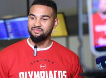 Αποφασίζει για Τζόζεφ ο Μπαρτζώκας – Τι κρίνει τη συμμετοχή με Μπαρτσελόνα