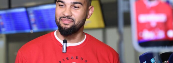 Αποφασίζει για Τζόζεφ ο Μπαρτζώκας – Τι κρίνει τη συμμετοχή με Μπαρτσελόνα