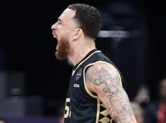 «Φωτιά» για Ολυμπιακό και Μάικ Τζέιμς